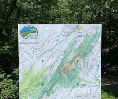 Undercliff Trailhead