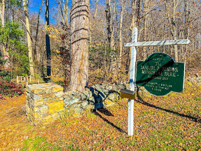 Samuel P. Senior Memorial Park Picture 3