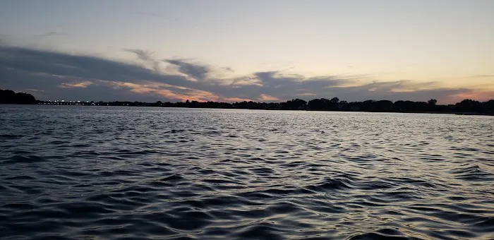 Canal Beach Picture 9