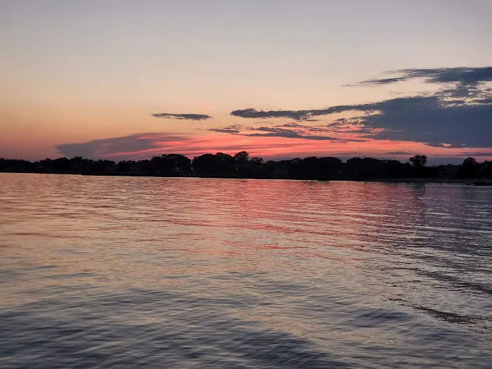 Canal Beach Picture 5