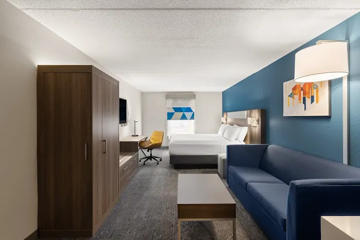 Holiday Inn Express & Suites Danbury - I-84, an IHG Hotel Picture 6