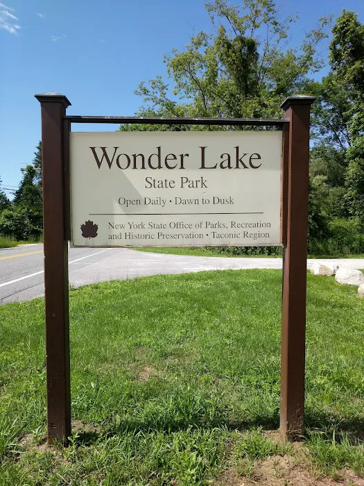 Wonder Lake State Park Hiking Trails Picture 8