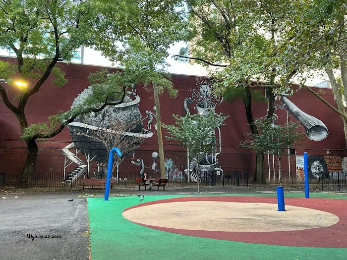 Secret Garden Park Picture 5