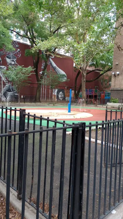 Secret Garden Park Picture 10