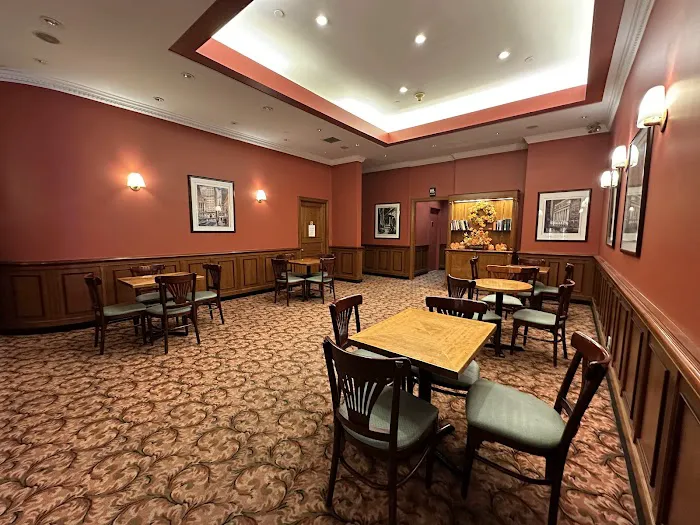 Chelsea Savoy Hotel Picture 7