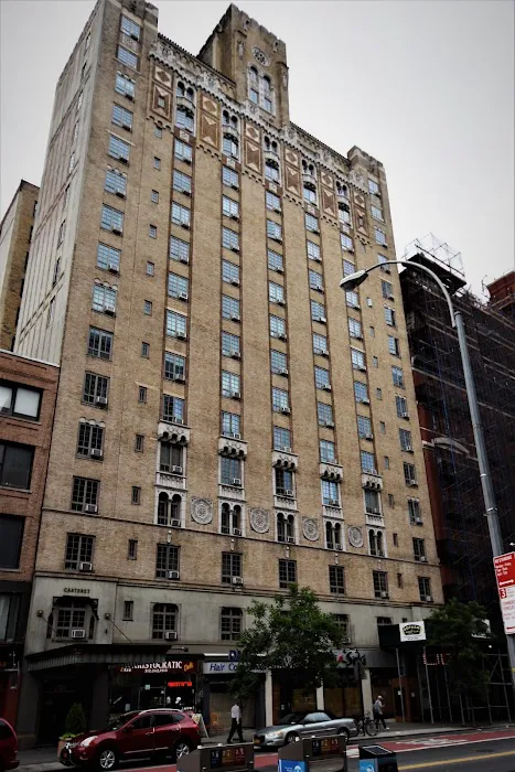 Chelsea Central Apartments Picture 3