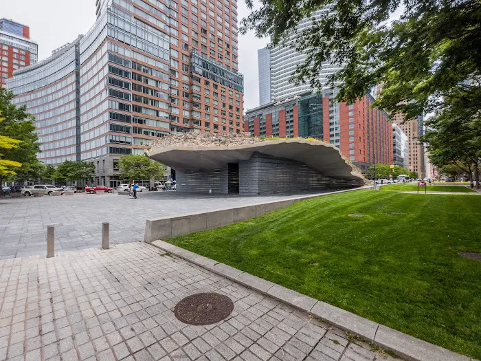 Irish Hunger Memorial Picture 1