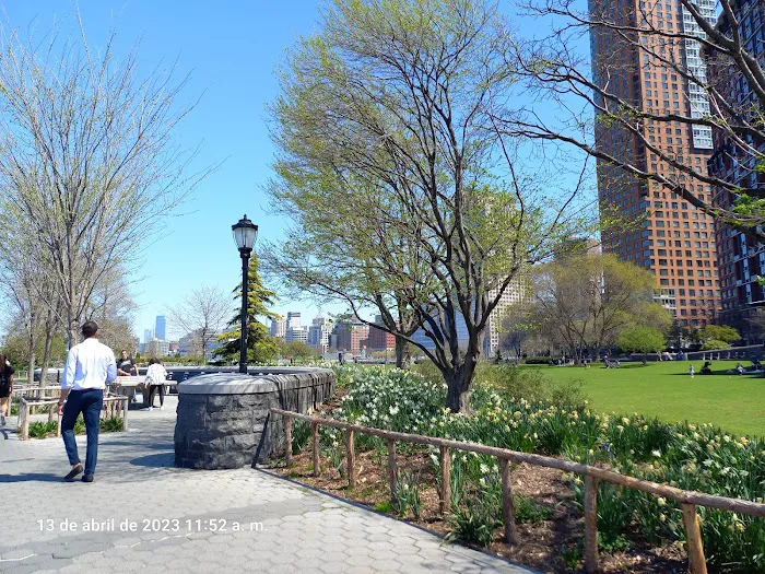 Rockefeller Park Picture 9