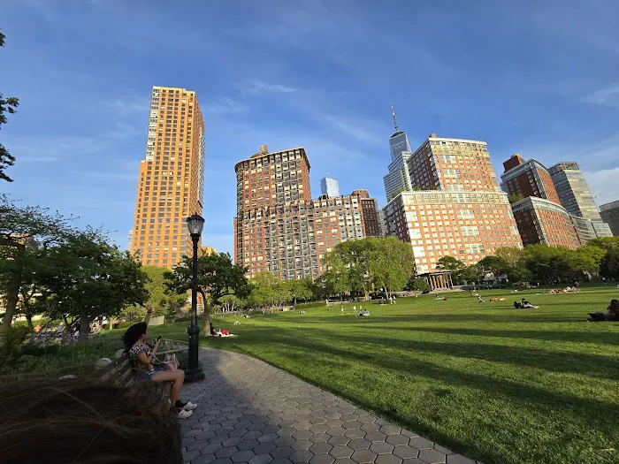 Rockefeller Park Picture 3