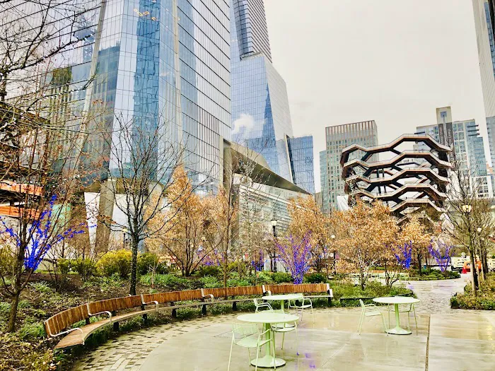Hudson Park Picture 6