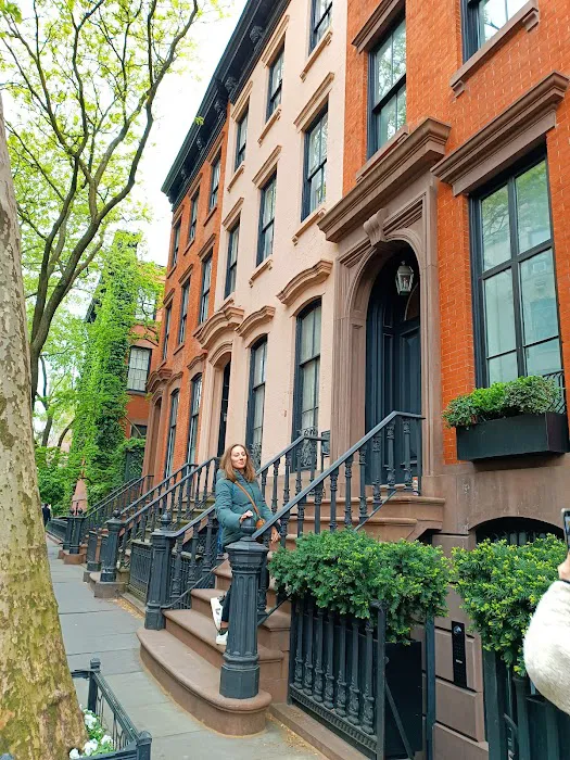 Abingdon Square Picture 6