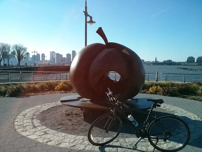 The Apple Picture 5