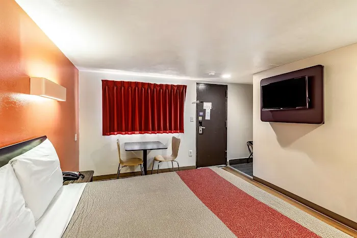 Motel 6 Elizabeth, NJ - Newark Liberty Intl Airport Picture 10