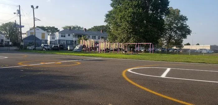Coakley Circle Picture 4