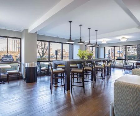 Holiday Inn Express Newark Airport – Elizabeth by IHG