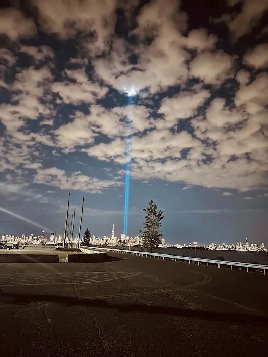 HARBOR VIEW 9/11 MEMORIAL PARK Picture 6