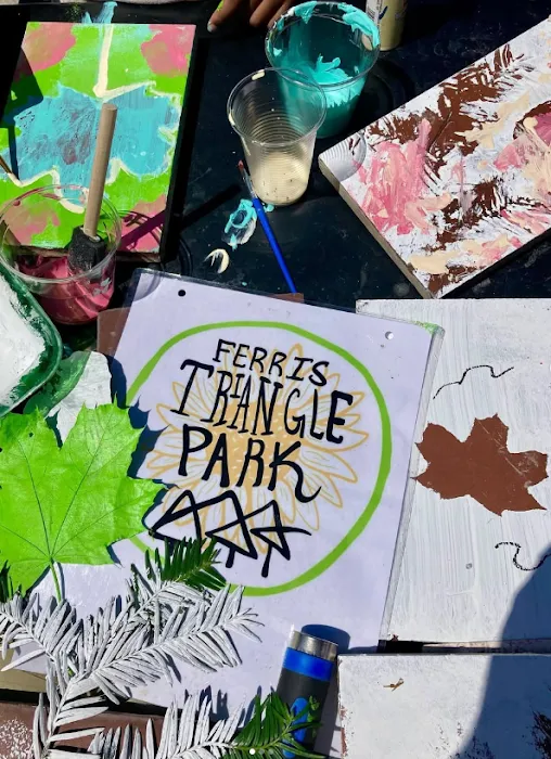 Ferris Triangle Park Picture 4