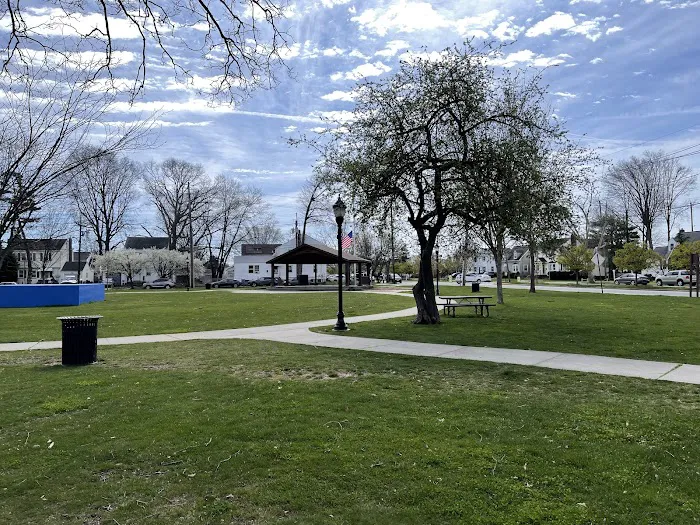 Carteret Park Picture 5