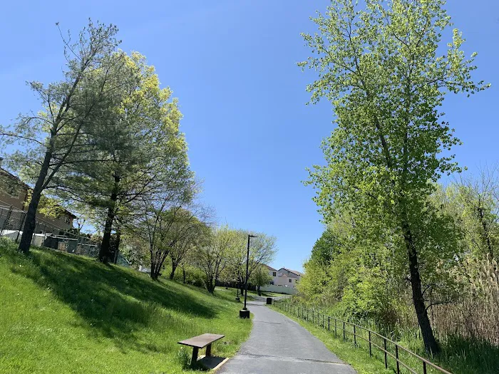 Village Greens Park(Private Park) Picture 6