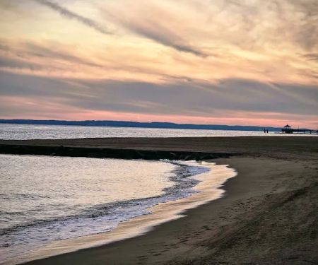 Franklin D. Roosevelt Boardwalk and Beach