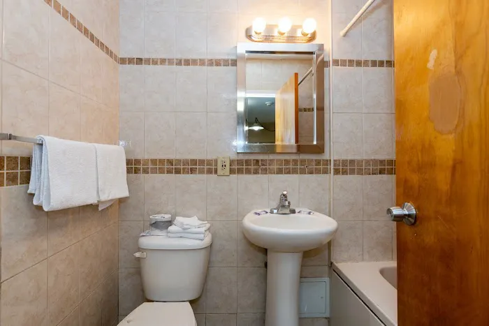 Swan Hotel & Suites Picture 7