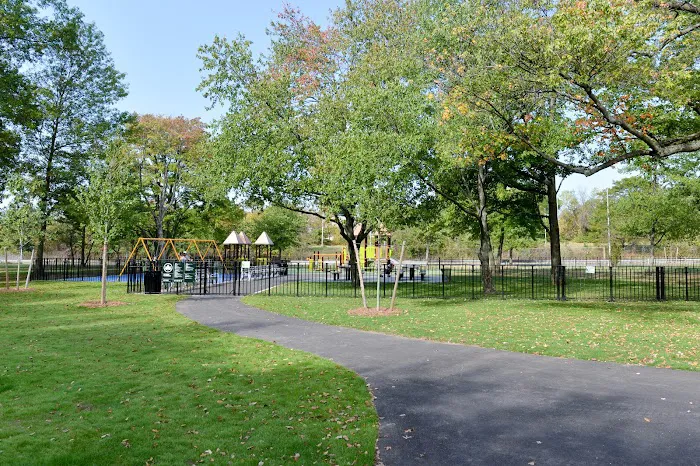 Ida Court Playground Picture 2