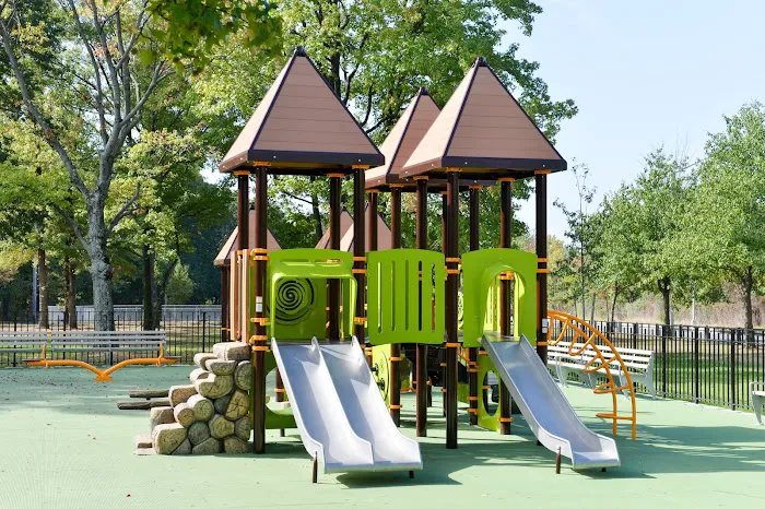 Ida Court Playground Picture 1