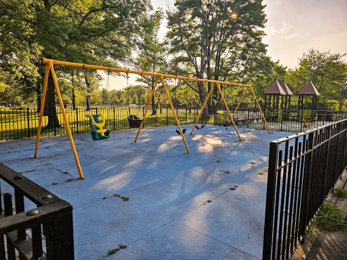 Ida Court Playground Picture 8