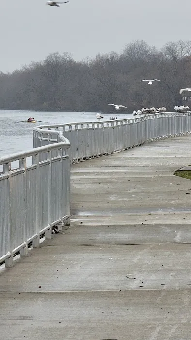 Kearny Riverwalk Picture 2