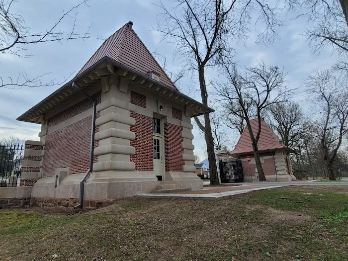 The Ballantine Gateway/ Branch Brook Park Picture 9