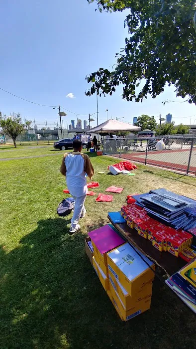 Gateway Park Picture 9