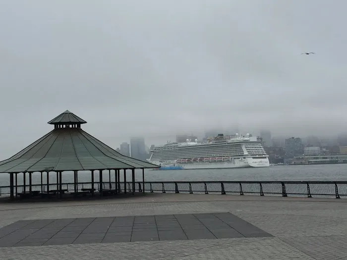 Hoboken Park Picture 3