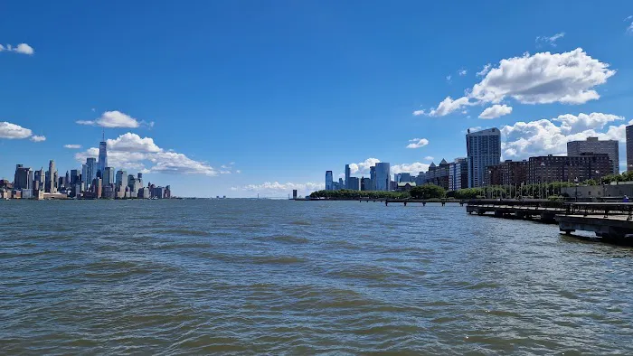 Sinatra Park Promenade Picture 4