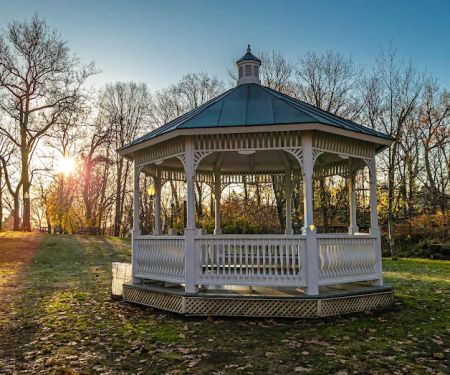 The Glen Gazebo