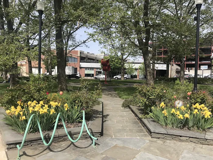 Crane Park Picture 3
