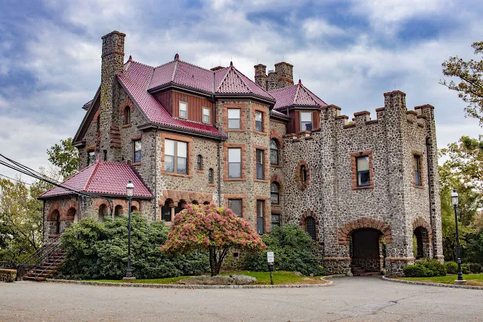 Kip's Castle Park Picture 4