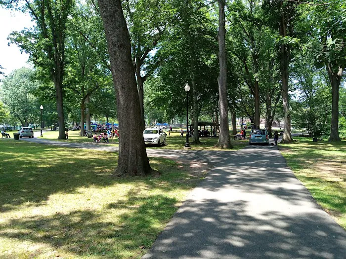 Glenfield Park Picture 10