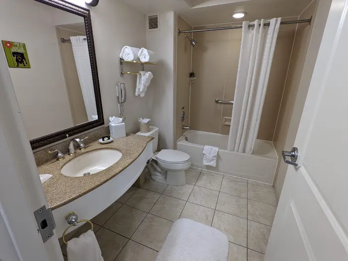 The Wilshire Grand Hotel Picture 5