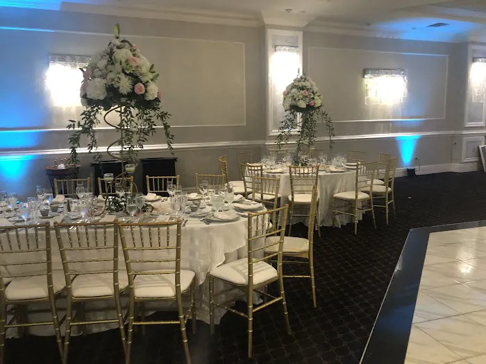 The Wilshire Grand Hotel Picture 2