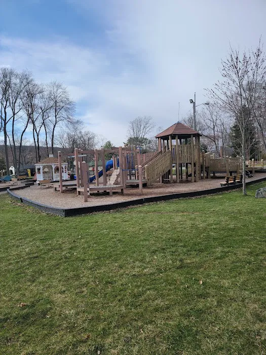 Bogue Pond Park Picture 2