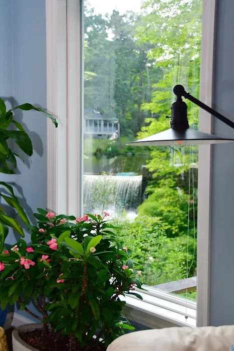 The Cottage at Millpond Falls - Romantic Luxury B&B in Warwick NY Picture 8