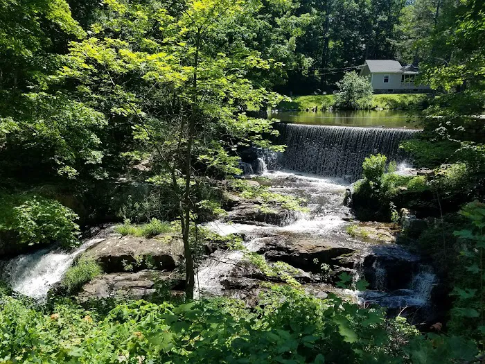 The Cottage at Millpond Falls - Romantic Luxury B&B in Warwick NY Picture 7