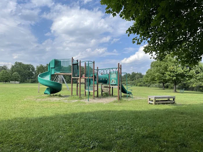 Airport Park Picture 2