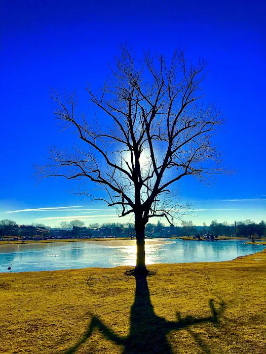 Crane Park Picture 2