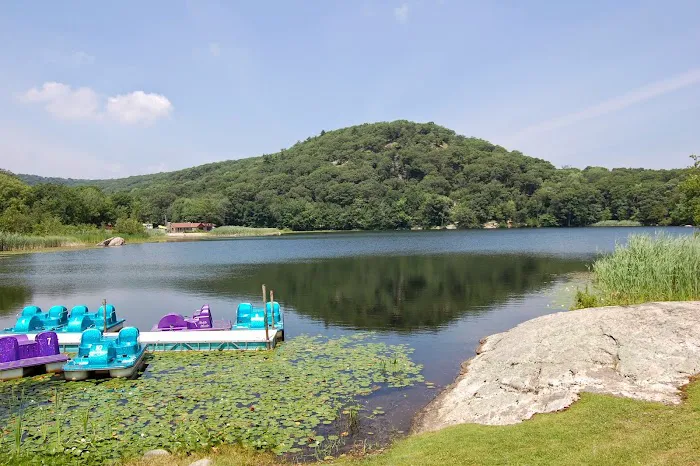 West Point FMWR Round Pond Outdoor Recreation Area Picture 7