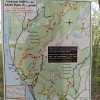 Blue Trailhead and Green Trail Intersection ico