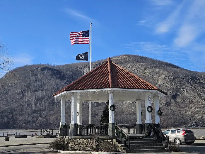 Bandstand Picture 10