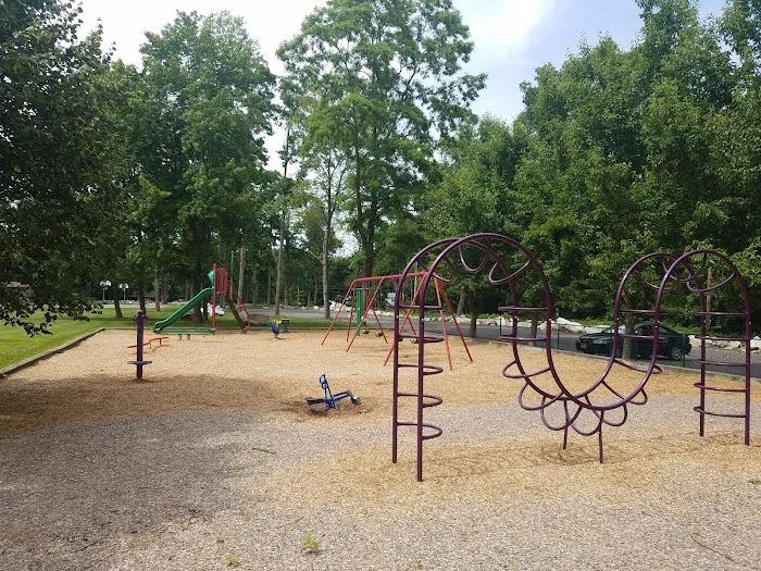 Lee Town Recreation Park Picture 5