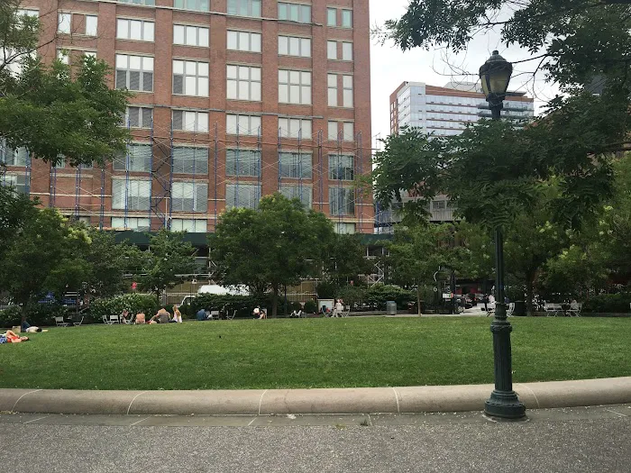14th Street Park Picture 4