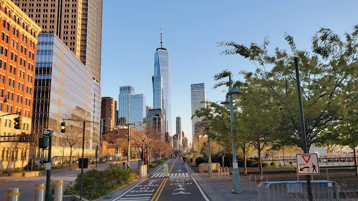 Tribeca Dog Run Picture 3